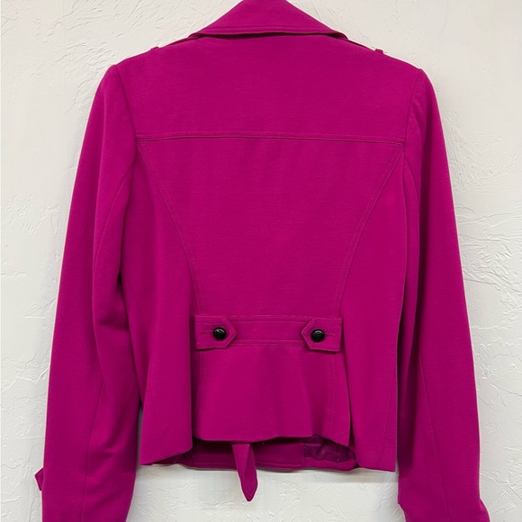 Cache Short Peacoat Pink Fuscia
Double Breasted Size 6 - Picture 6 of 8